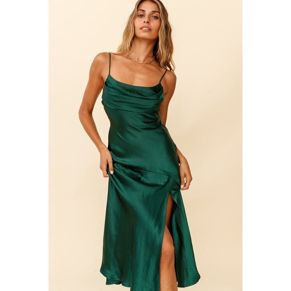 NEW! Selfie Leslie Well Versed Pleated Bust Front Split Dress Forest Green Med